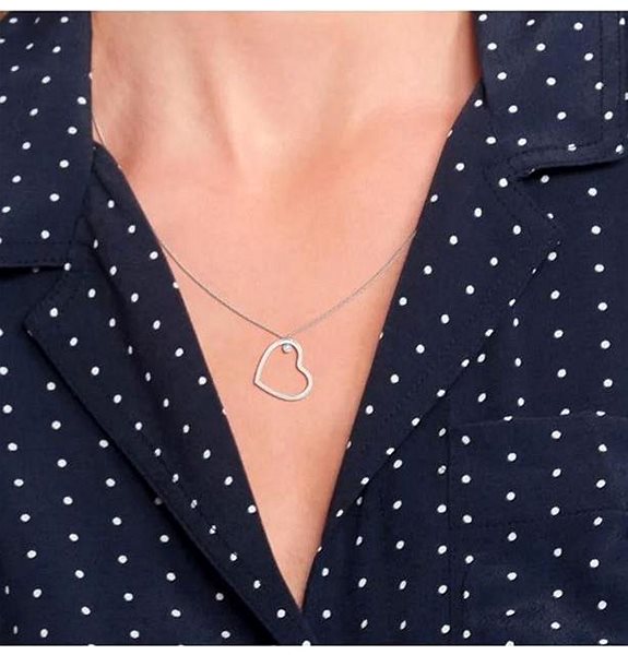 TOMMY HILFIGER Minimal Hearts 2780756 Necklace.
