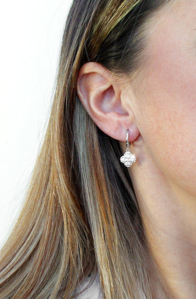 JSB Bijoux Crystal Cubic Zirconia Four-Leaf Clover Earrings 92400591cr (Ag925/1000, 3.1g).
