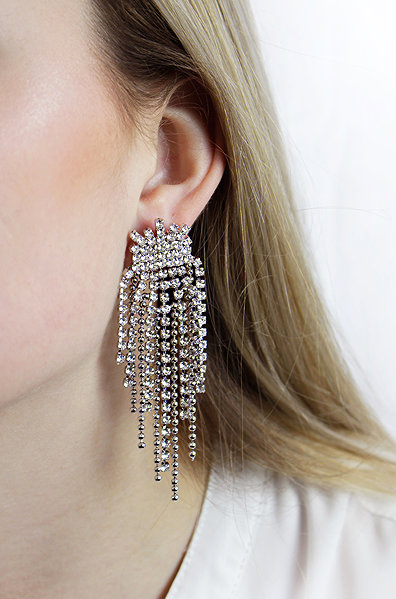 JSB Bijoux Mix of rhinestones and a ball chain earrings decorated with Swarovski Crystal stones 61410150cr.