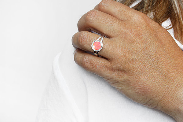 JSB Bijoux ring with Opal and Swarovski Peach Pastel crystal stones 92700025pea (Ag925/1000, 2.3g).