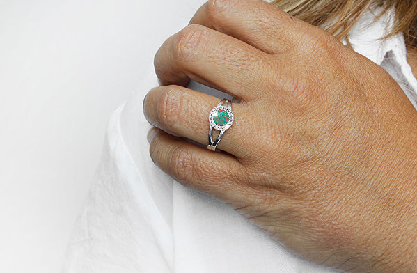 JSB Bijoux ring with Opal and Swarovski Crystal Stones Mix Green 92700040mixgr (Ag925/1000, 2.08g).