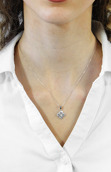 JSB Bijoux Crystal Cubic Zirconia Four-Leaf Clover Necklace 92300591cr (Ag925/1000, 2.01g).