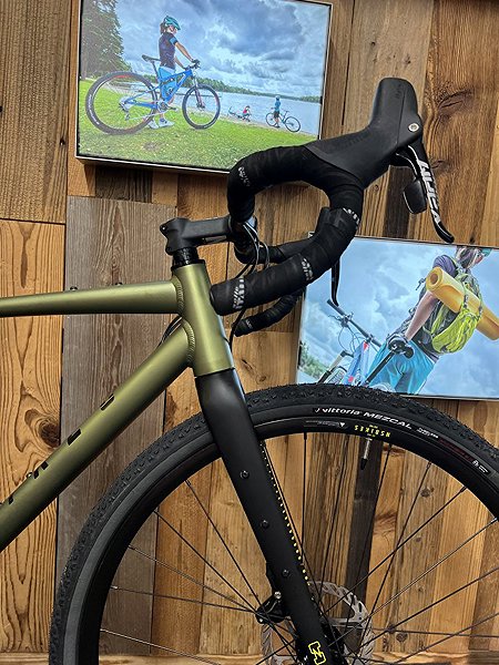 Gravel bike NS BIKES RAG+ 1 - XL GREEN / BLACK .