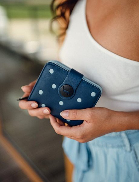 VUCH Nenna Wallet.