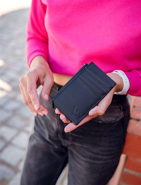 VUCH Helia Black Wallet.