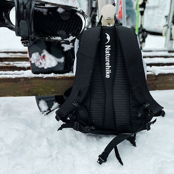 Naturehike backpack Helium 25 l 600 g - white.