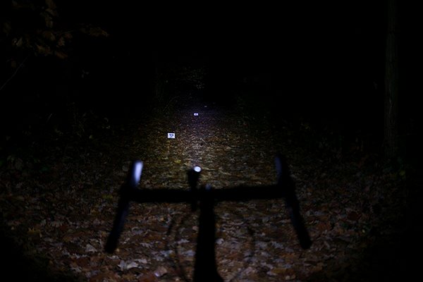 Svetlo na bicykel MAX1 - Svetlo predné Excellent ...