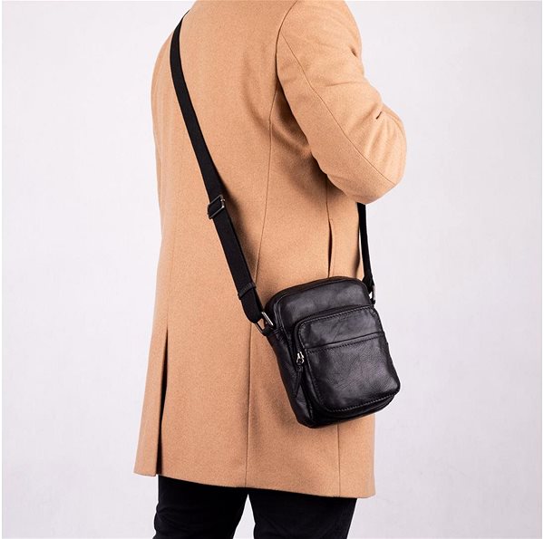 Shoulder bag Shoulder bag leather SEGALI 29413 black Lifestyle