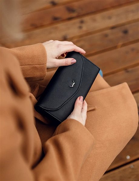 VUCH Enzo Black Purse.