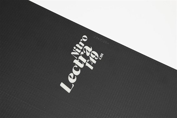 Nitro Lectra Leaf Cam-Out 138cm snowboard.