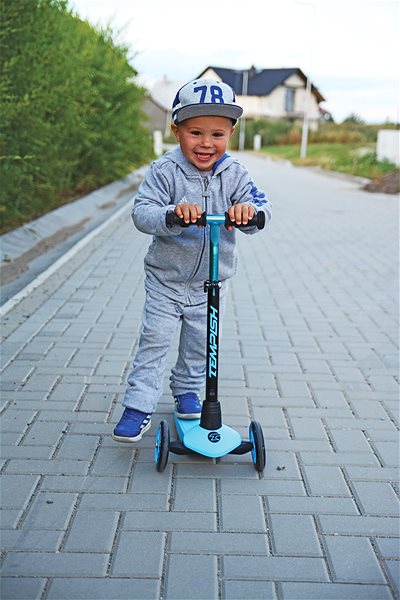 Folding Scooter Tempish TRISCOO Blue Lifestyle