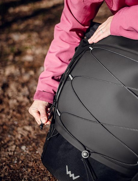 VUCH Elion Black Hiking Backpack.