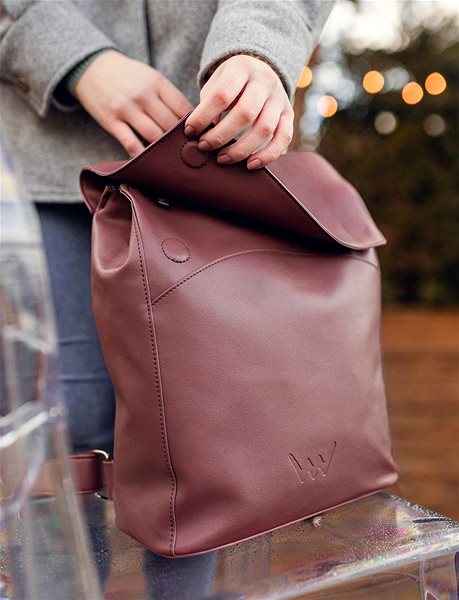VUCH Gioia Wine Backpack.