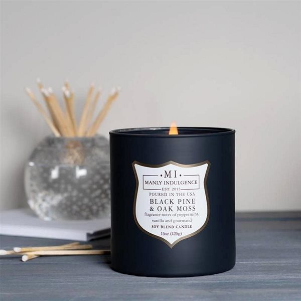 COLONIAL CANDLE Black Pine Moss 425 g .