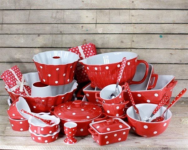 Baking Mould Ceramic bundt cake mould red 30 cm Lifestyle
