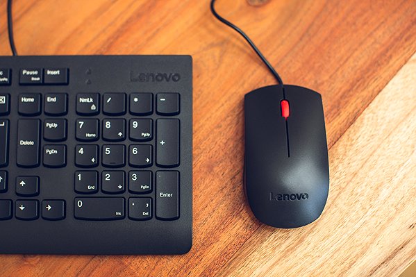Keyboard and Mouse Set Lenovo Essential Wired Keyboard and Mouse - CZ ...