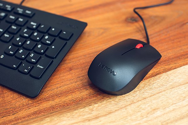 Keyboard and Mouse Set Lenovo Essential Wired Keyboard and Mouse - CZ ...