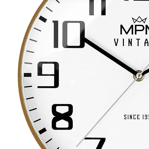 Wall Clock Vintage II Since 1993 Features/technology