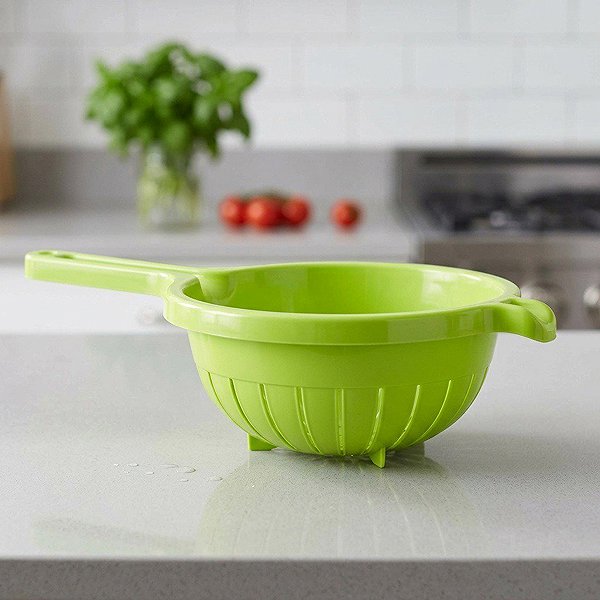 Küchensieb Tontarelli Zeder 19 cm grün Lifestyle
