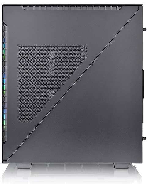 THERMALTAKE Divider 550 TG Ultra Black PC case.