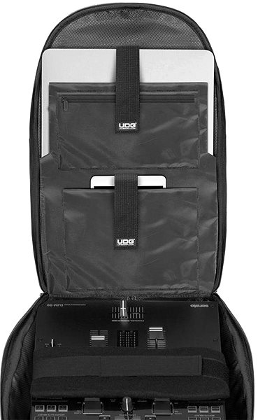 Rucksack UDG Creator Wheeled Laptop Backpack Schwarz 21