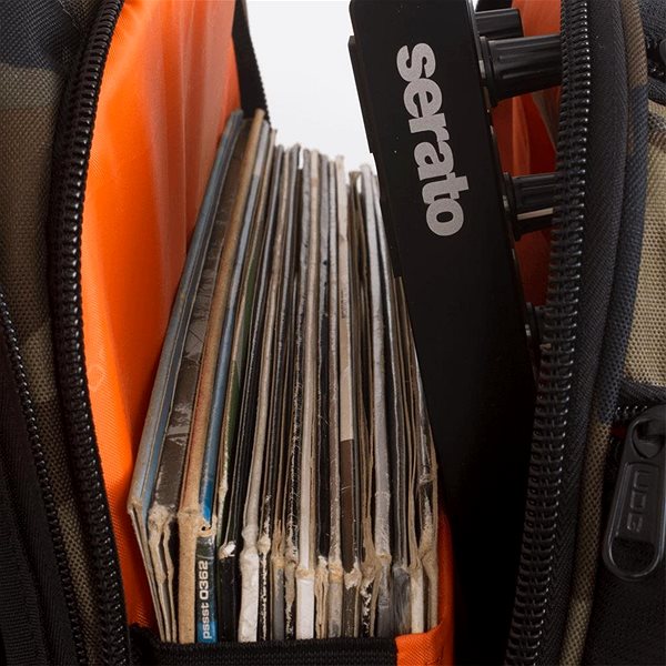 Rucksack UDG Ultimate DIGI Backpack Black, Camo/Orange Inside Mermale/Technologie