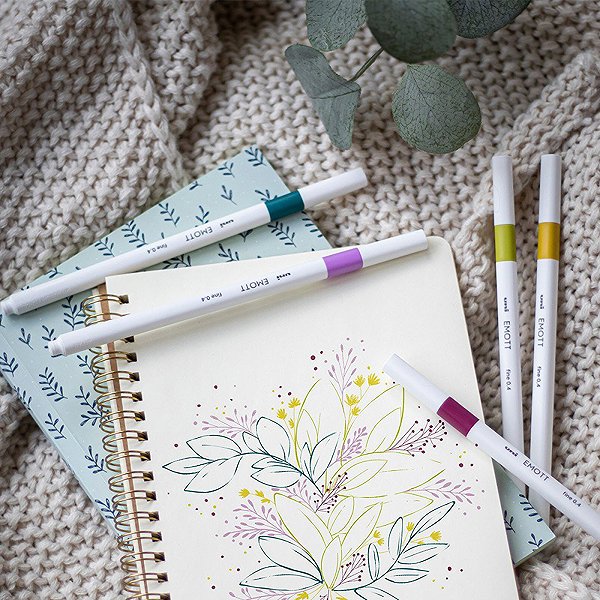 Liners UNI EMOTT RETRO - set of 5 colours .