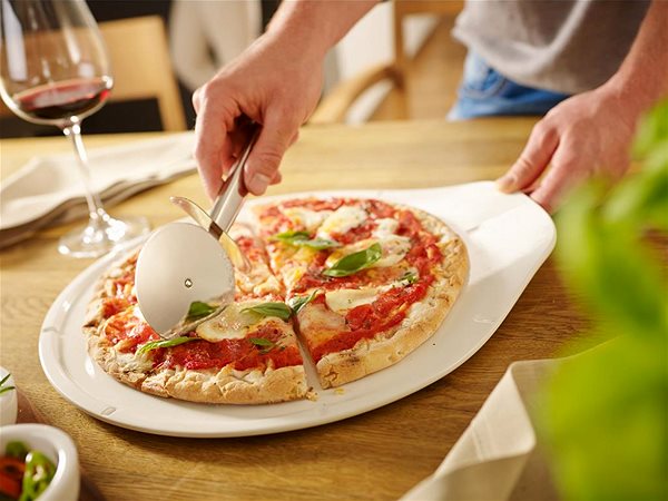 Slicer VILLEROY & BOCH Daily line Pizza slicer.