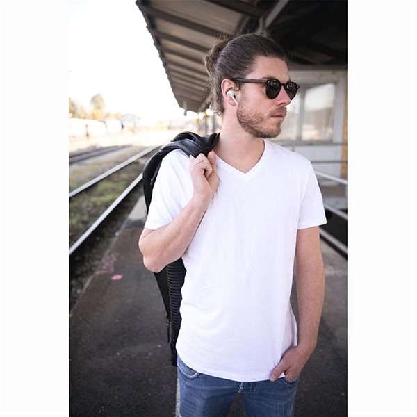 Wireless Headphones Hama Spirit Go, White Lifestyle 2