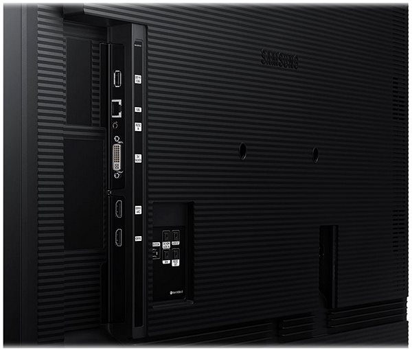 Large-Format Display 75