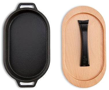 Witt cast iron frying pan .