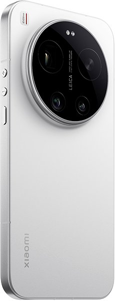 Xiaomi 17 Ultra 16GB/512GB White mobile phone.
