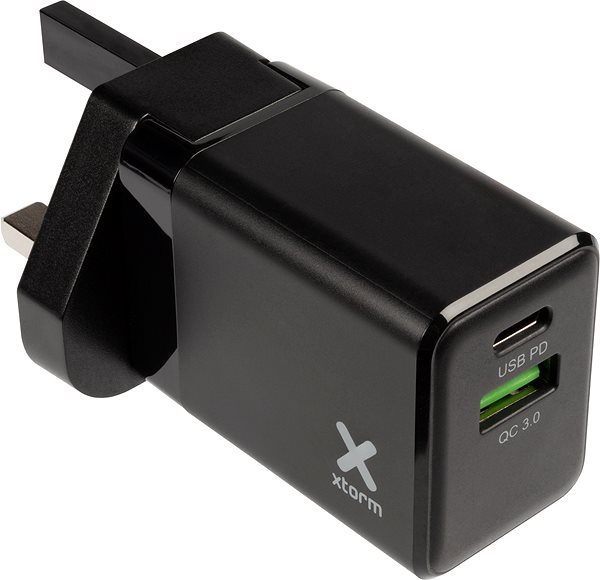 AC Adapter Xtorm Volt Travel Fast Charger (20W) Lateral view