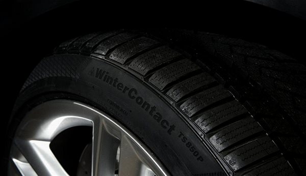Zimní pneu Continental ContiWinterContact TS 850 P 235/40 R18 95 V zesílená FR ...