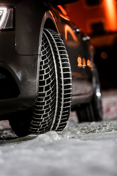 Zimná pneumatika Nokian WR A4 235/40 R18 95 V zosilnená ...