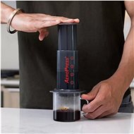 AeroPress Aerobie ruční kávovar, v balení 350ks filtrů - Ruční kávovar