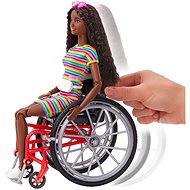 Barbie Modelka Na invalidním vozíku - černoška - Panenka