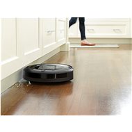 iRobot Roomba e5 - Robotický vysavač