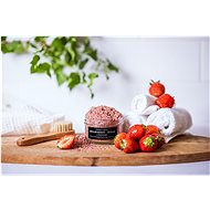 ALMARA SOAP Strawberry Cream 180 g - Tělový peeling