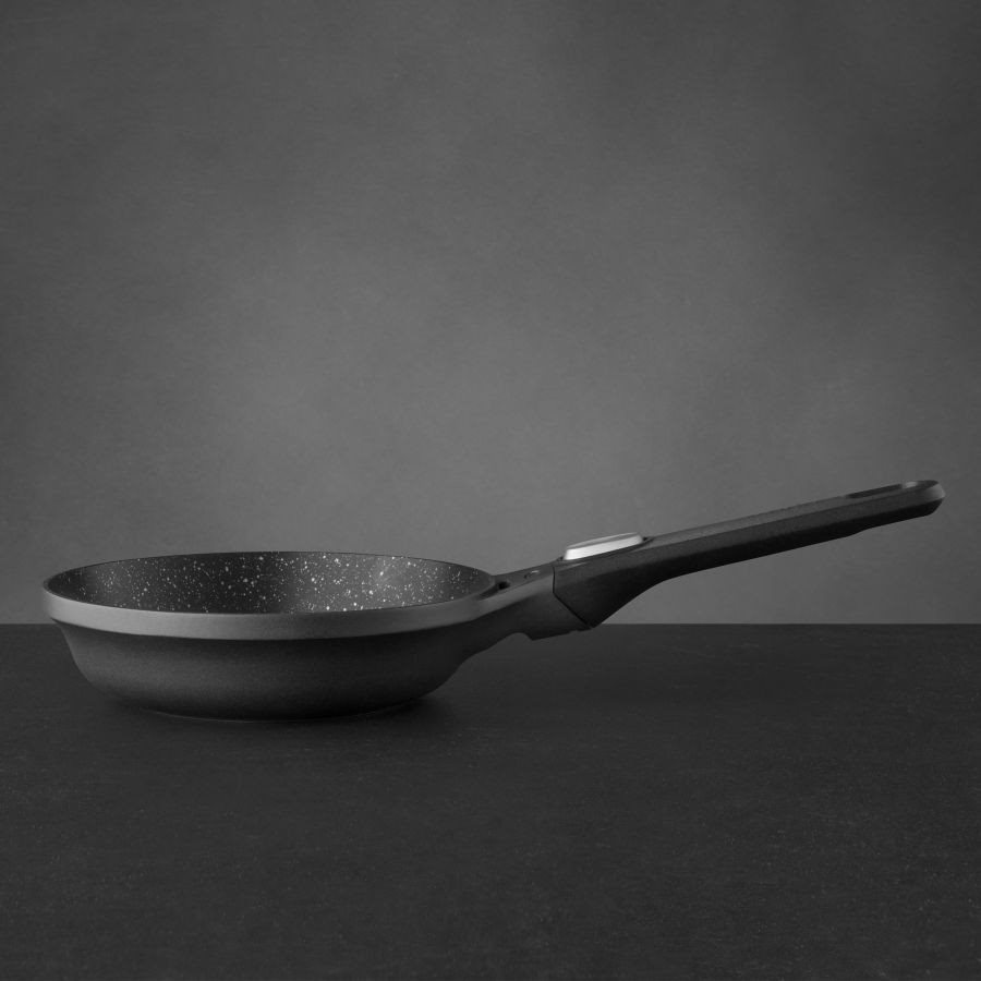 Pan BergHOFF GEM 20cm Lifestyle