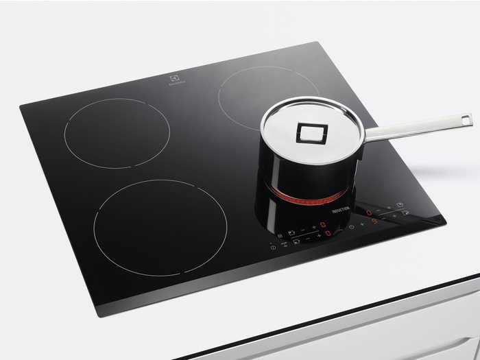 Cooktop ELECTROLUX LIR60433 Screen
