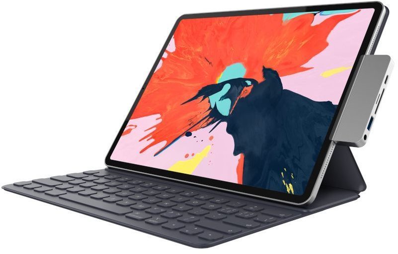 Docking Station HyperDrive 6in1 USB-C Hub for iPad Pro, Space Grey Lifestyle