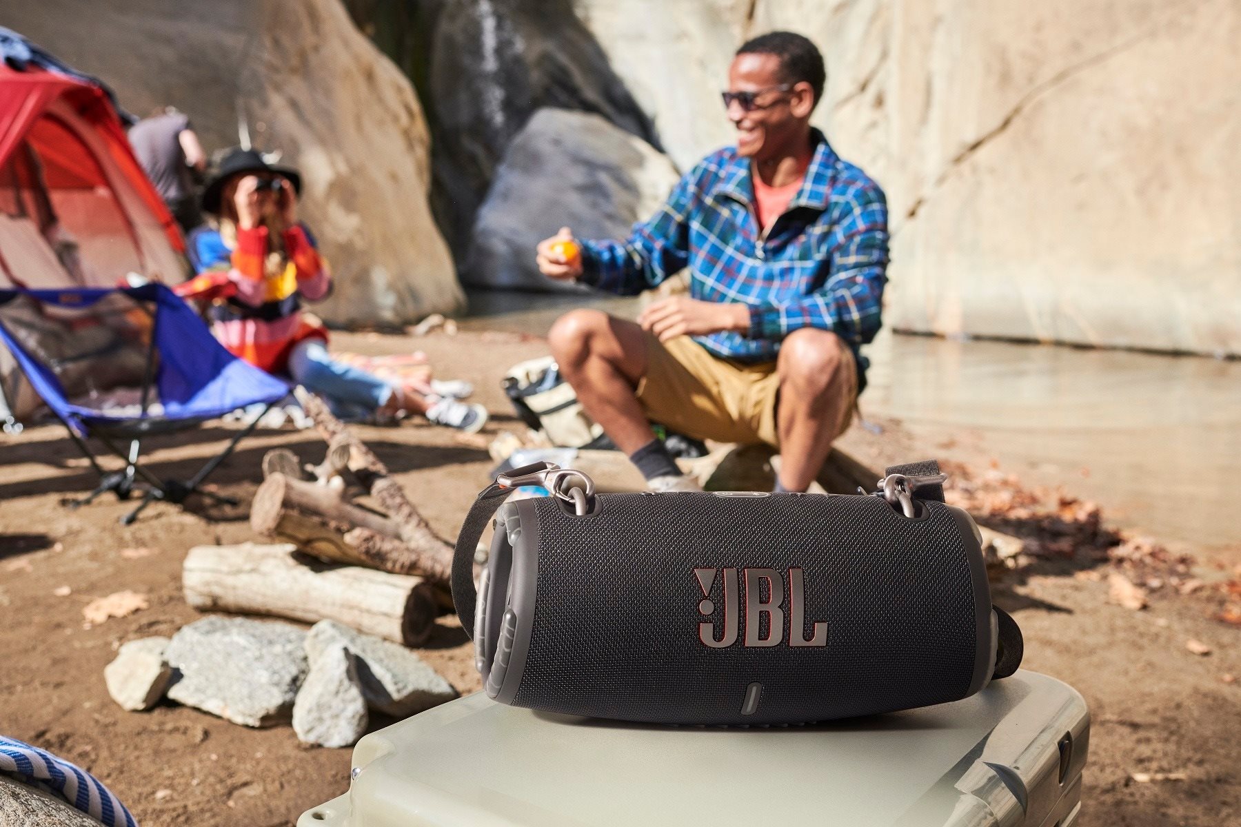 Bluetooth Speaker JBL XTREME3 Black Lifestyle