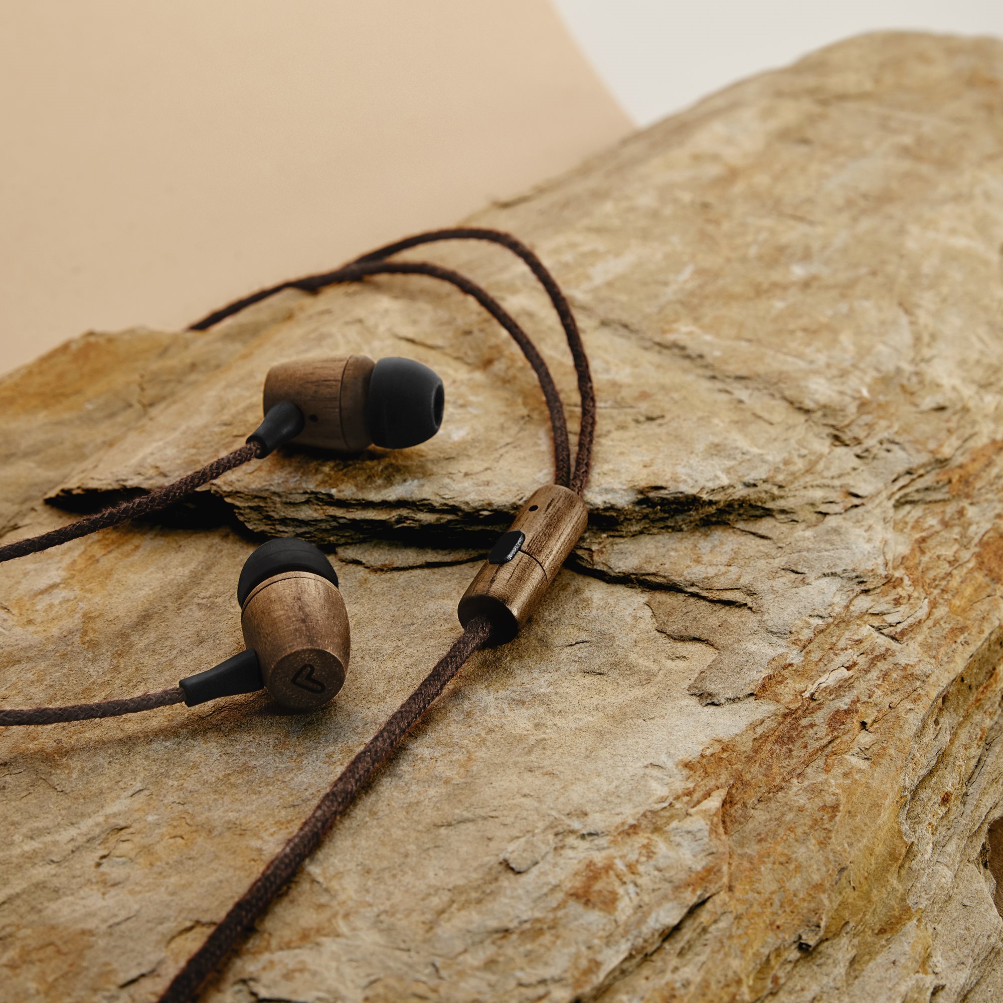 Fej-/fülhallgató Energy Sistem Earphones Eco Walnut Wood Lifestyle