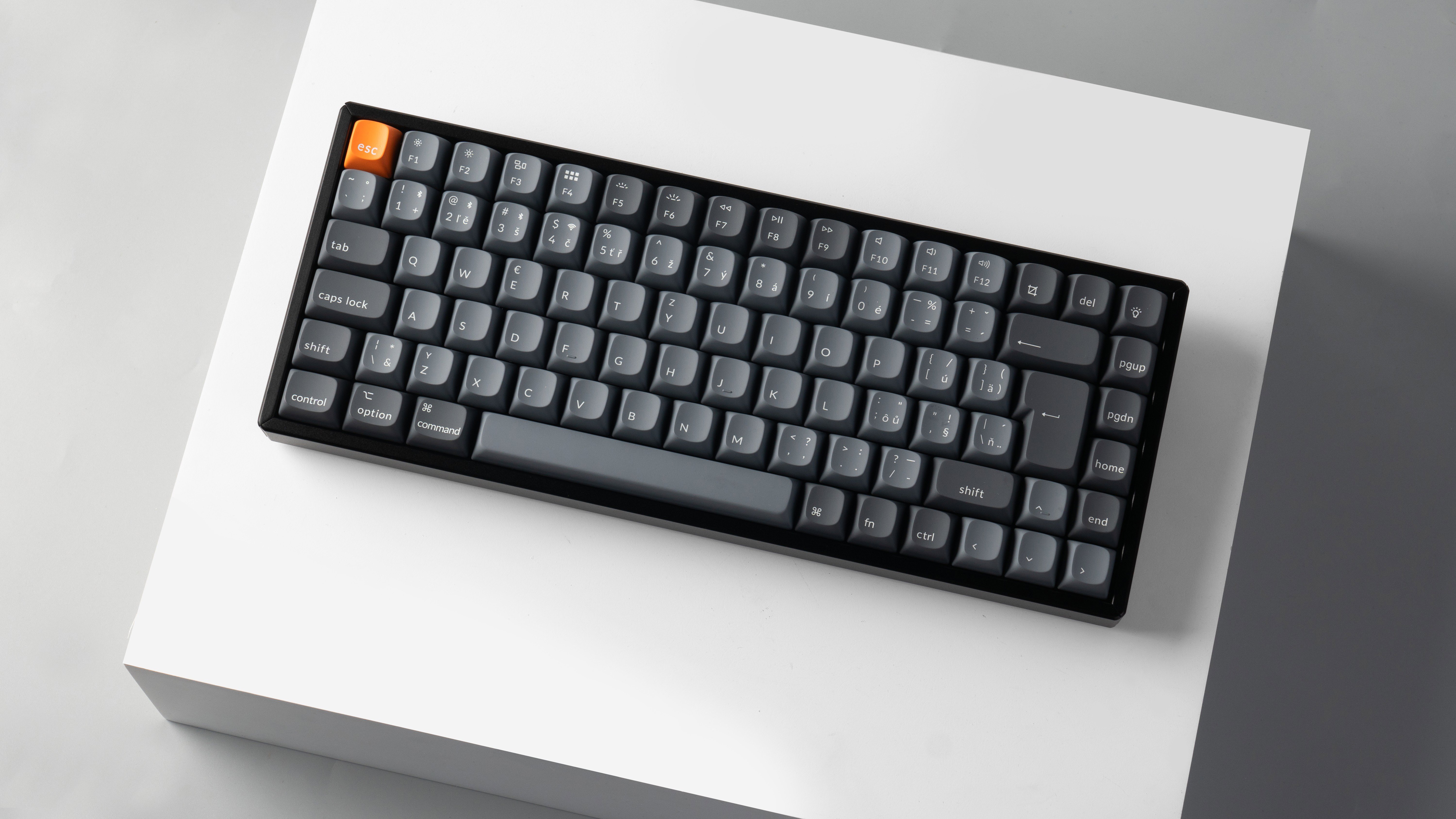 Gaming Keyboard Keychron K2 Max Swappable RGB Backlight Aluminum Banana Switch - Black, CZ/SK ...