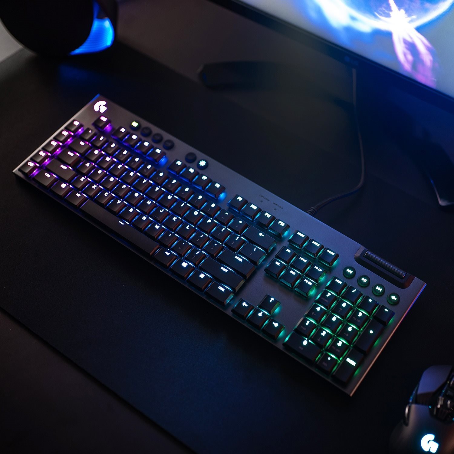 Gaming Keyboard Logitech G815 LIGHTSYNC GL Clicky - US Lifestyle