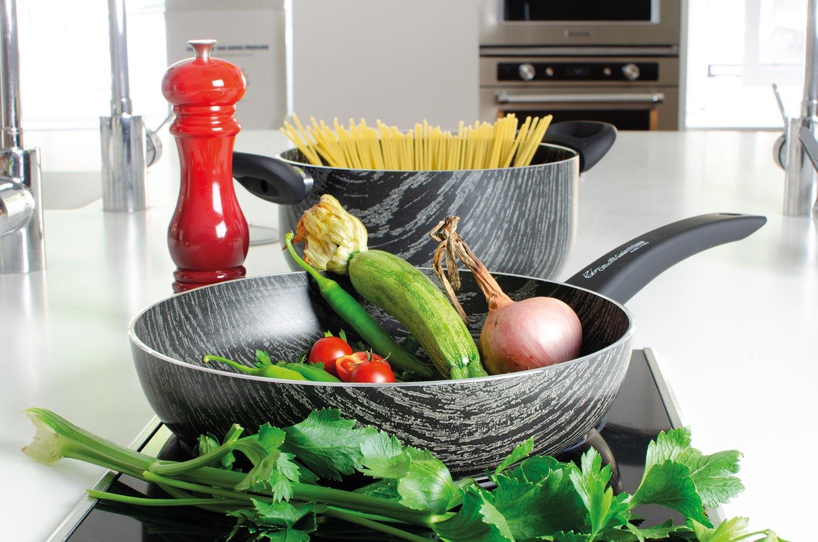 Pan Cucina Italiana Marea Pan 24 cm, non-stick surface, with 2 handles ...