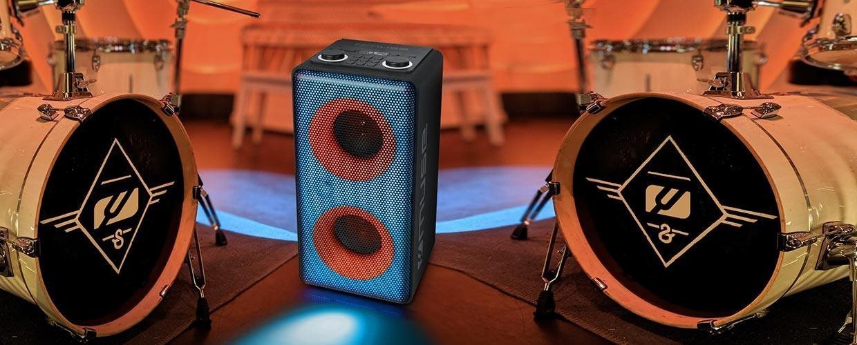 Bluetooth Speaker MUSE M-1808DJ Lifestyle