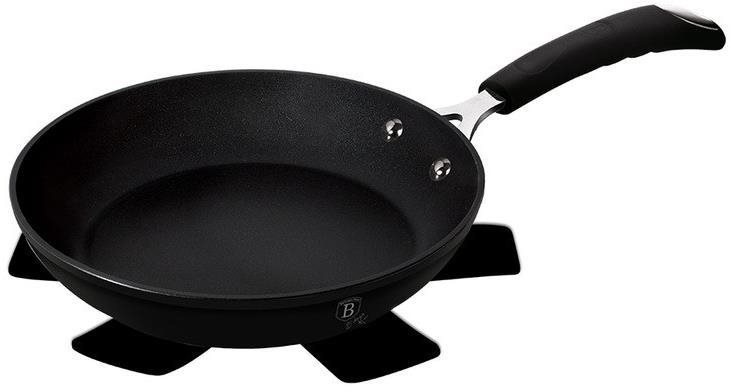 Pan BERLINGERHAUS Pan with titanium surface Black Professional Line 20cm Lateral view