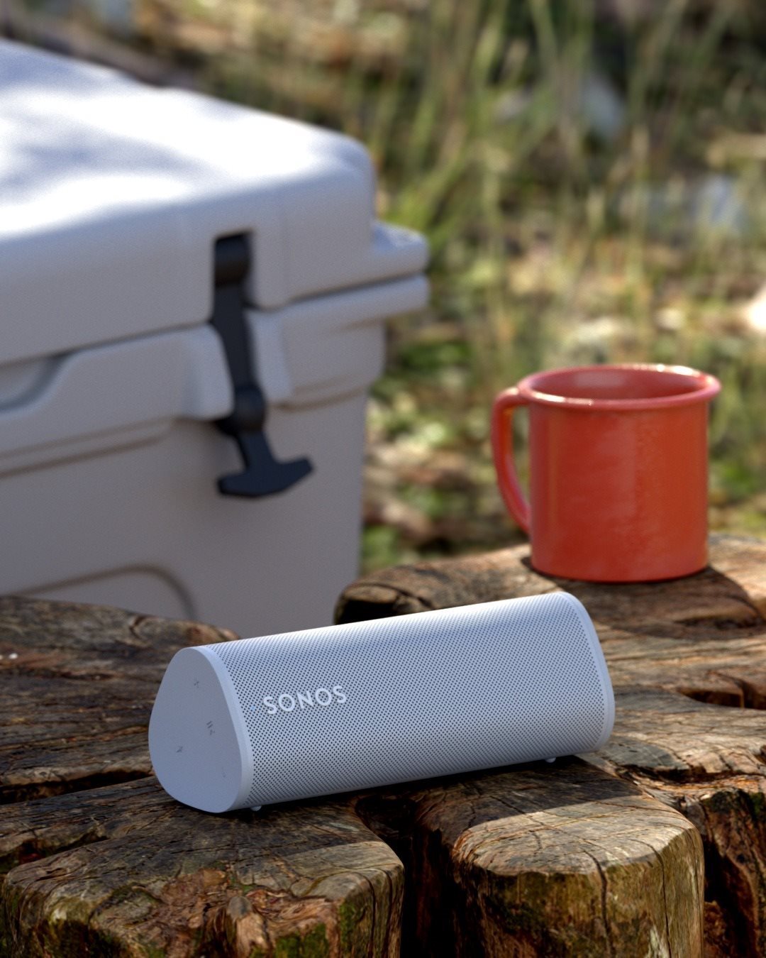 Bluetooth Speaker Sonos Roam, White Lifestyle